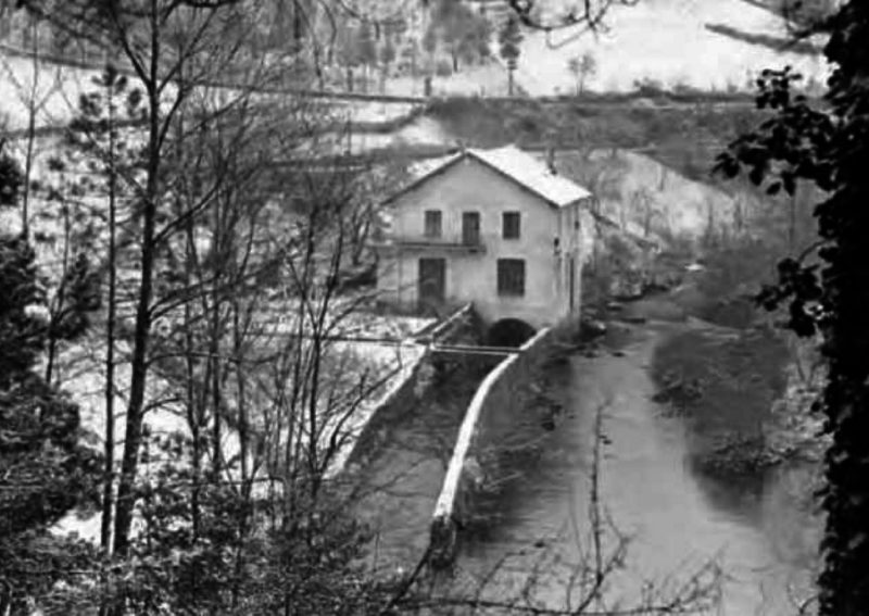 Desagüe de la central de Otita.